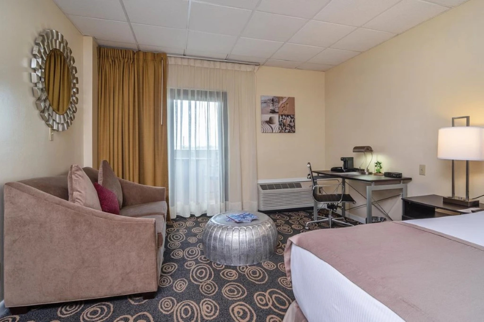 Regency Miami Airport by Sonesta