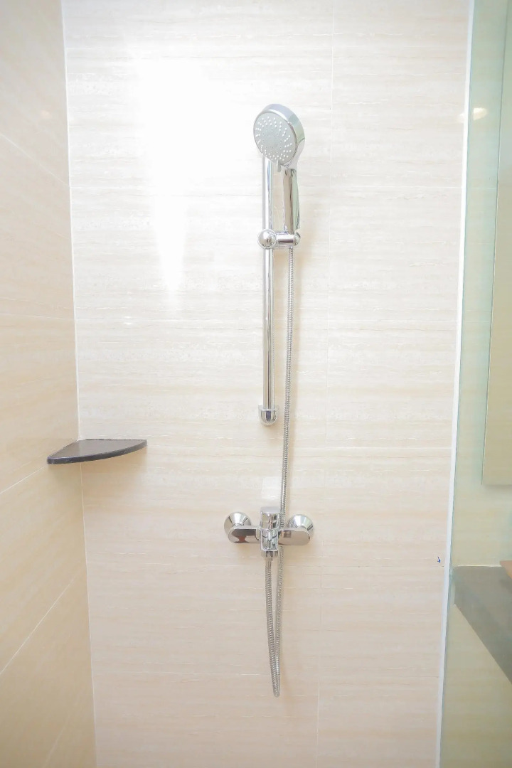 Pollos Hotel & Galerry Rembang