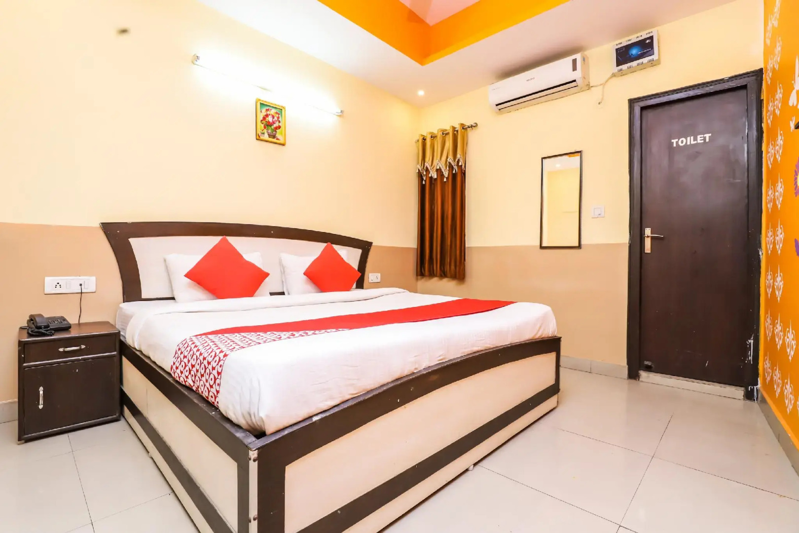 OYO Flagship 12742 Vasundhra Heights