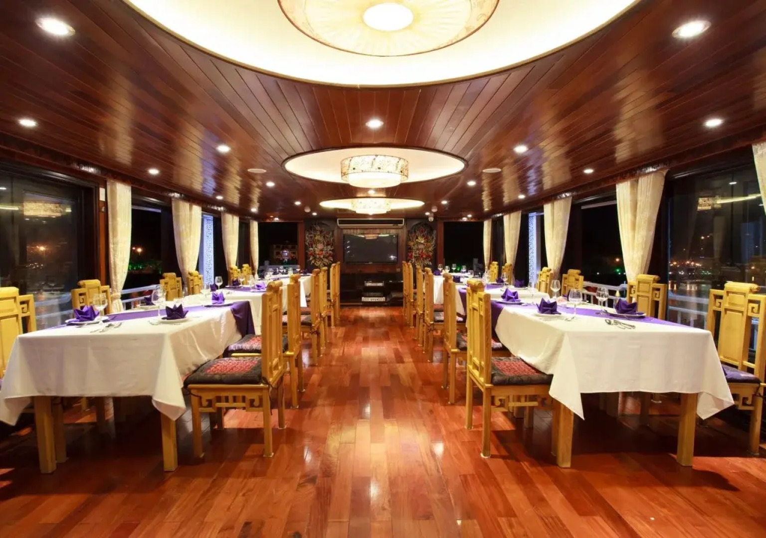 Viola Cruise Halong Bay