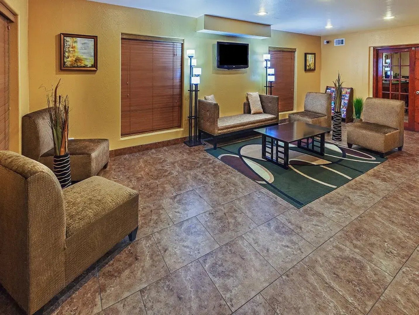Texas Inn & Suites Raymondville
