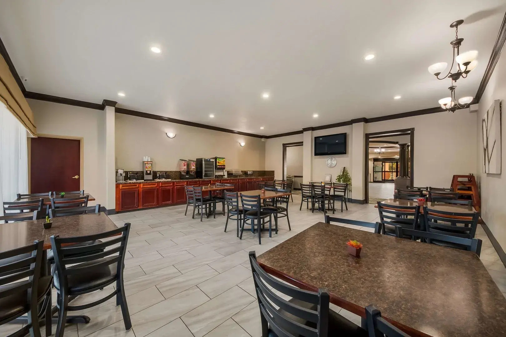 Best Western Sea World/Lackland AFB NW Hotel & Suites