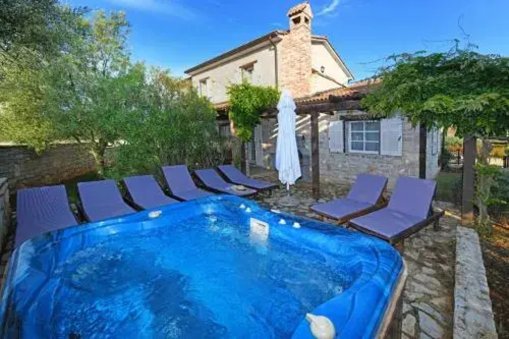 Villas Barat by Istarski Dvori