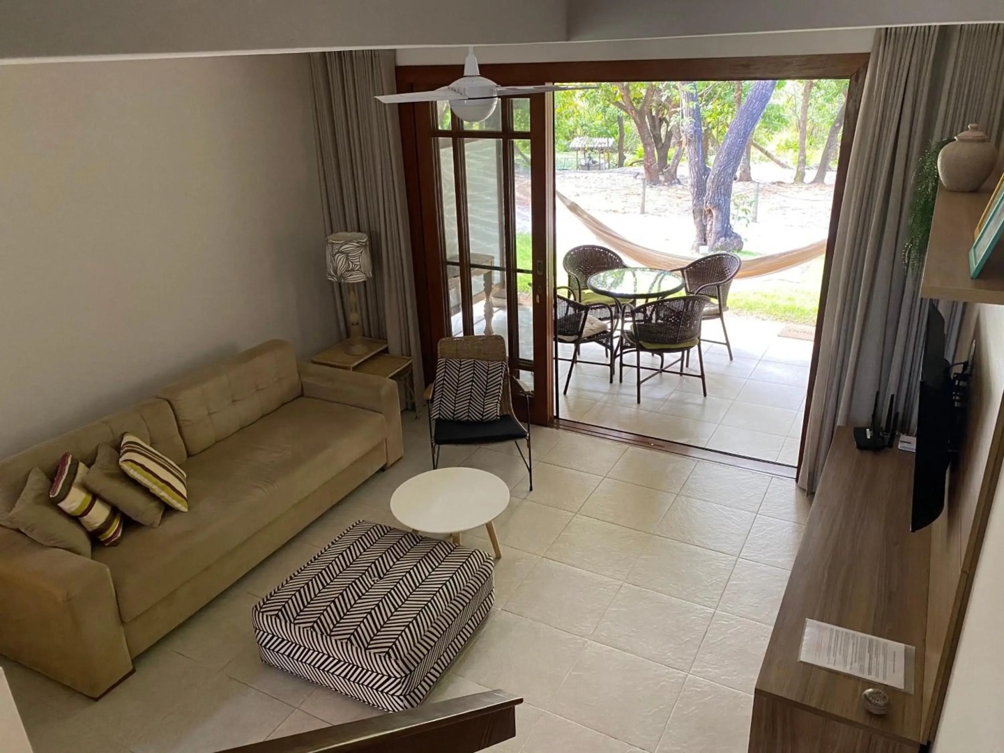 Apartamento 2 suítes em condomínio de luxo no centro