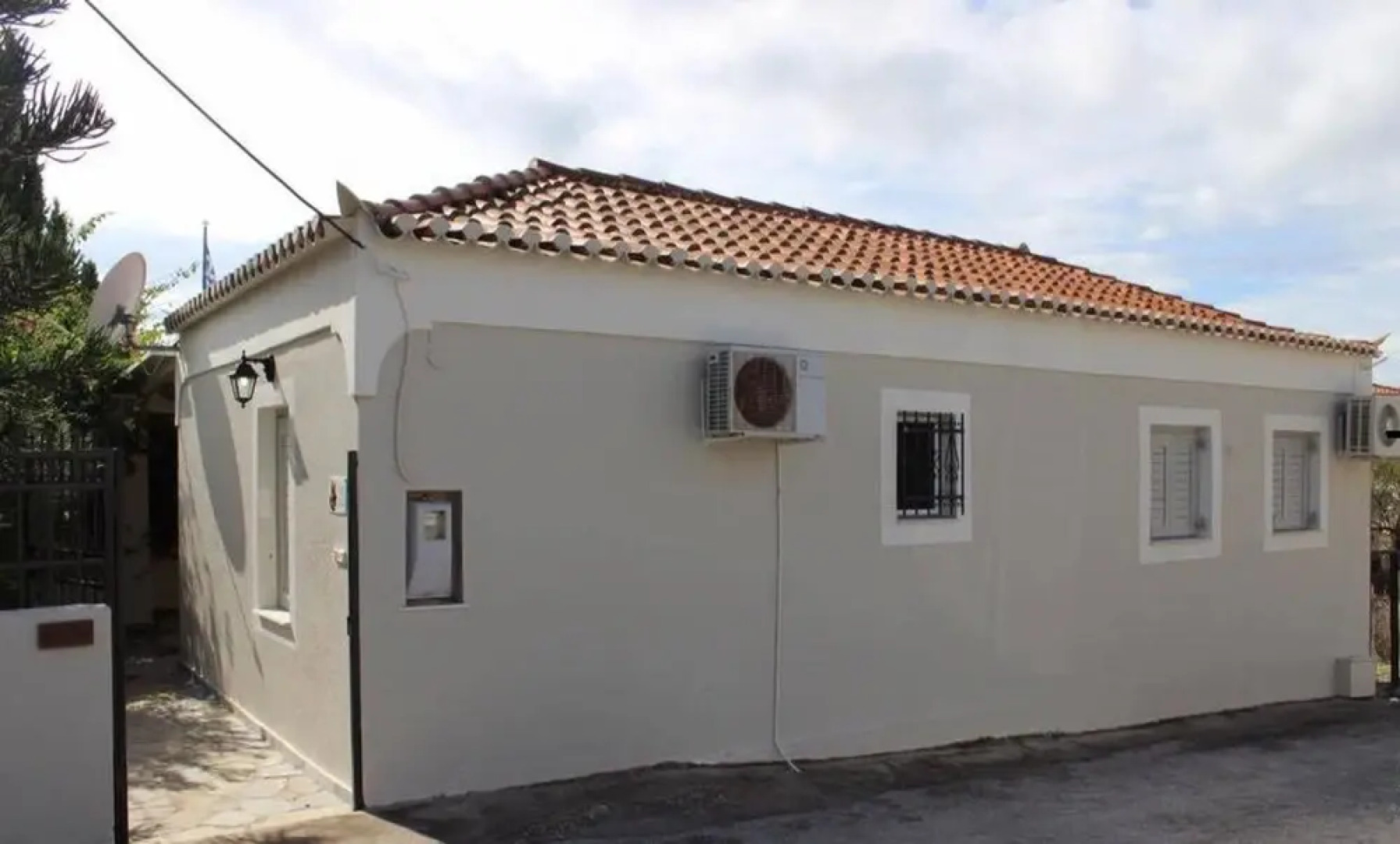 House With 2 Bedrooms in Porto Heli, With Wonderful sea View, Enclosed Garden and Wifi - 100 m From the Beach