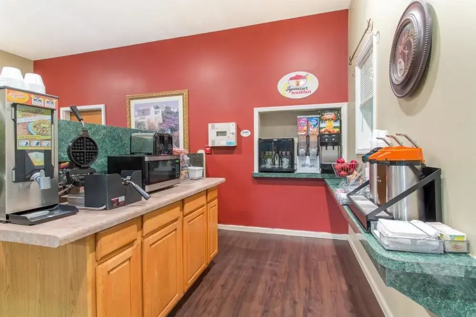 Super 8 Motel - Monticello