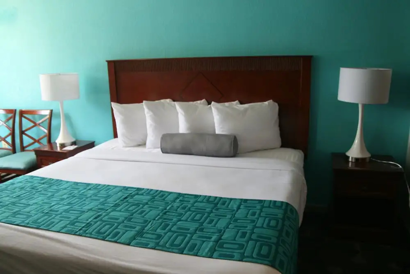 Howard Johnson by Wyndham Hattiesburg