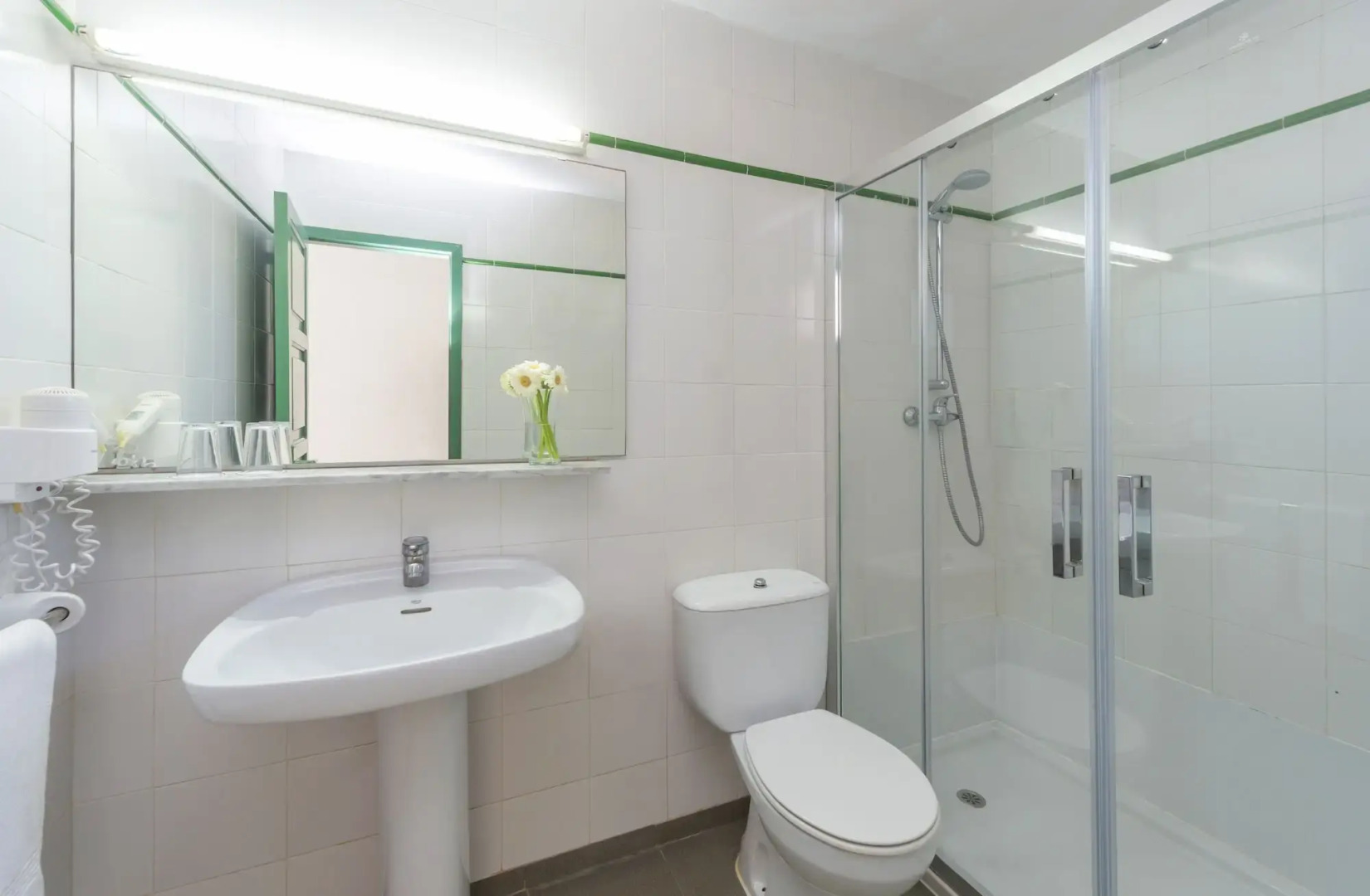 AluaSun Far Menorca Hotel