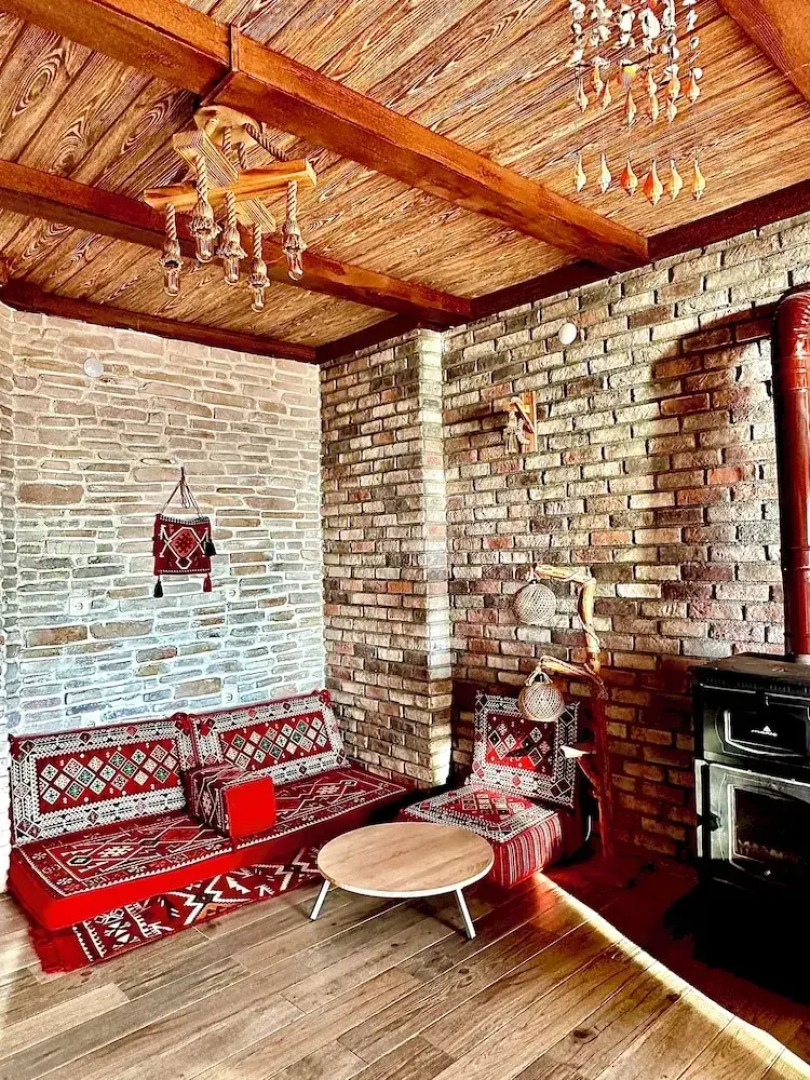 Yeşilsu taş konağı