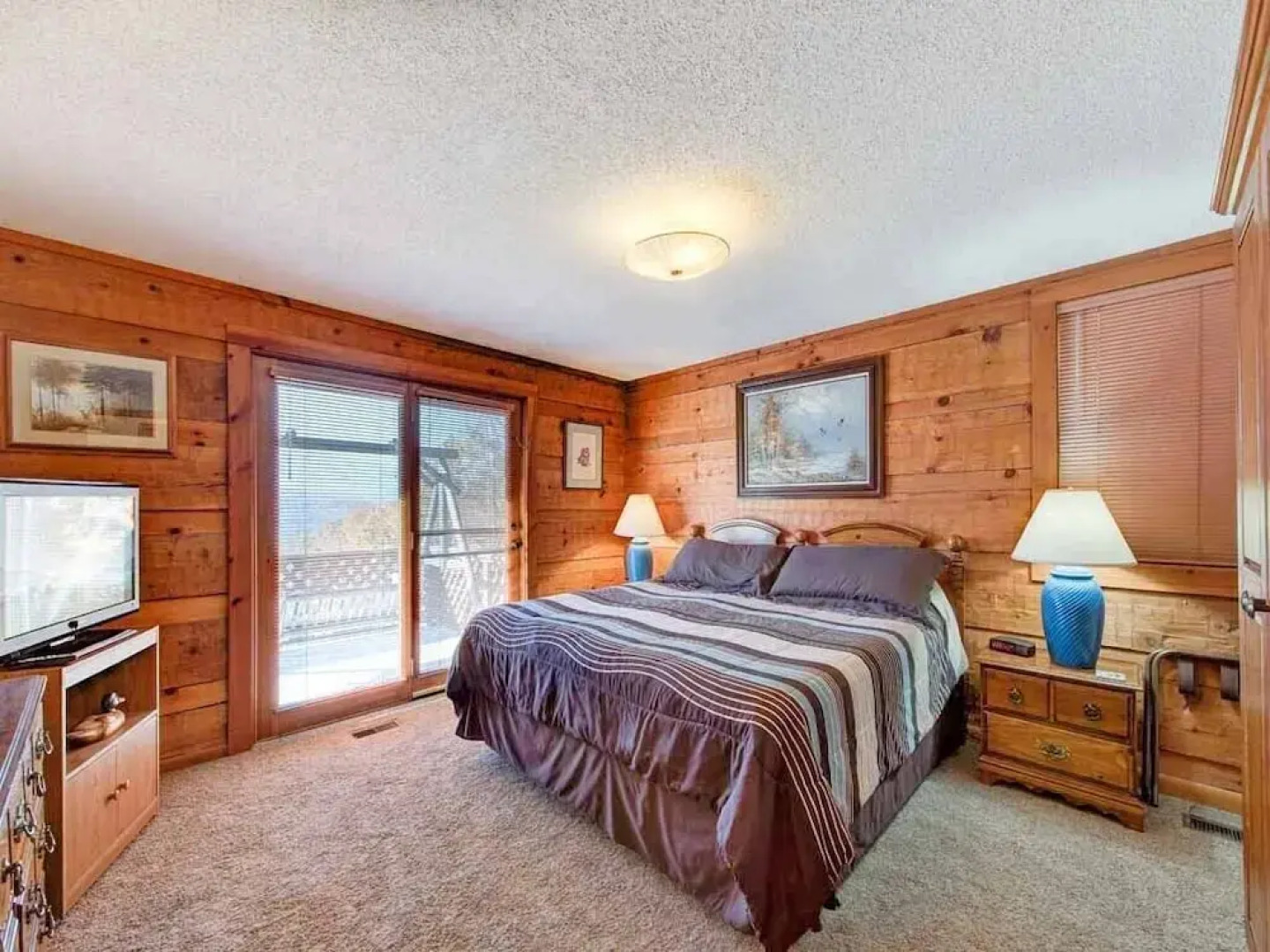 Alpine Windsong 2 Bedroom Home with Gas Fireplace