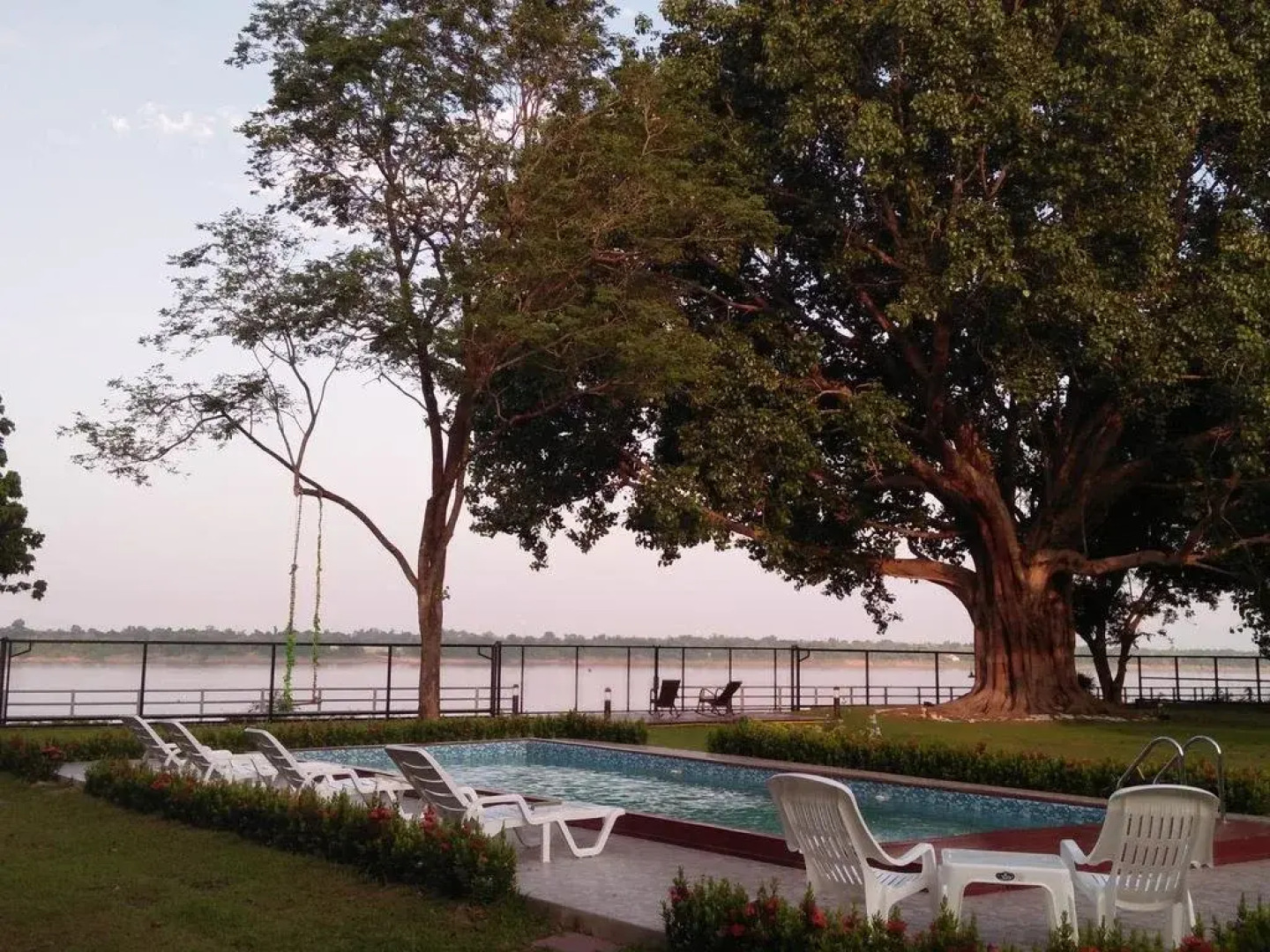 Bo Tree Cottage on The River