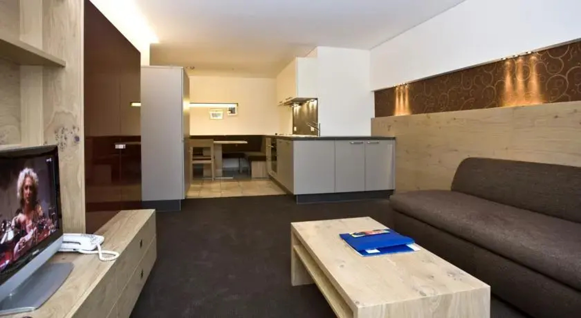 Aparthotel Tschanun Garni