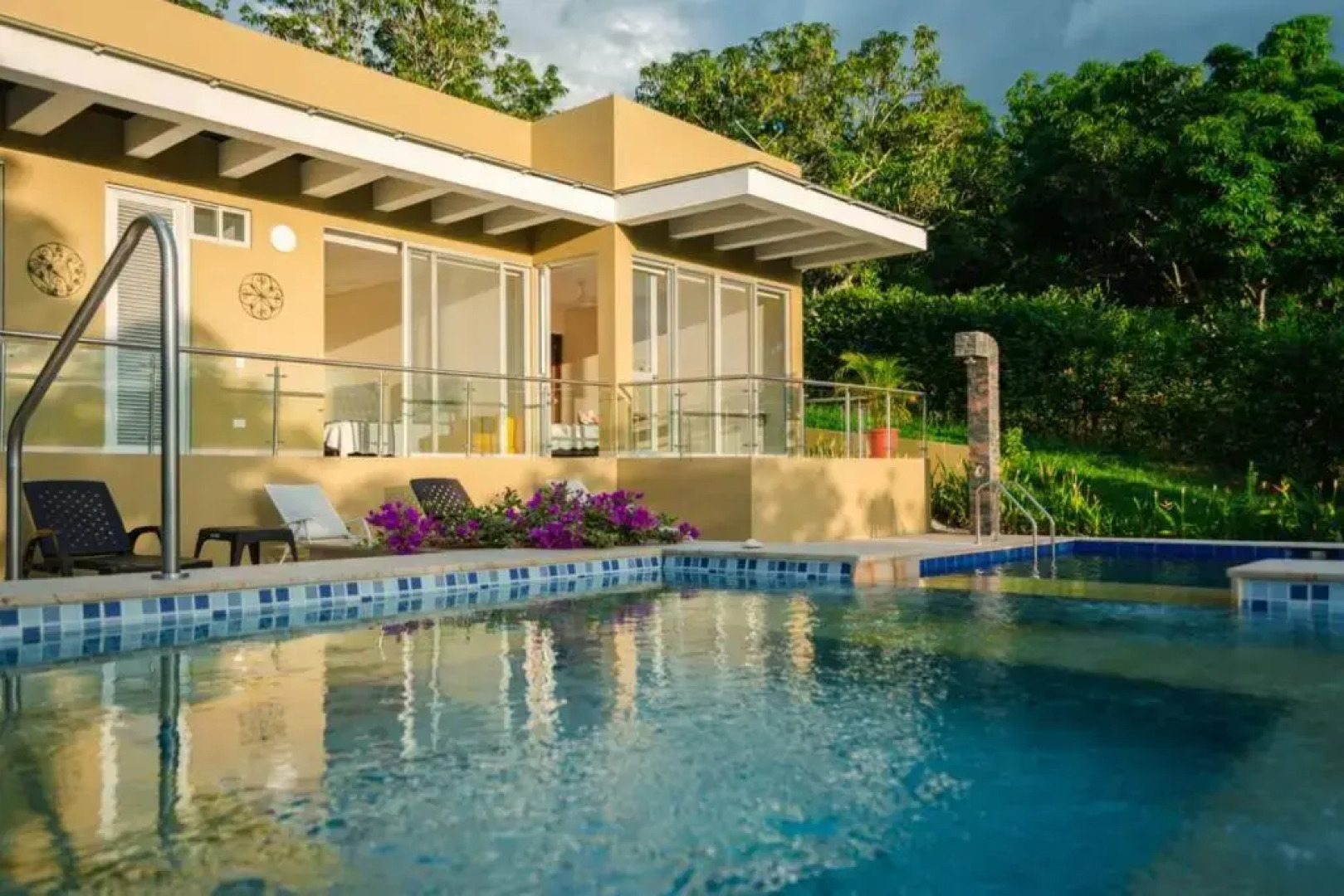 Espectacular Casa De Campo Estilo Moderno Abierto