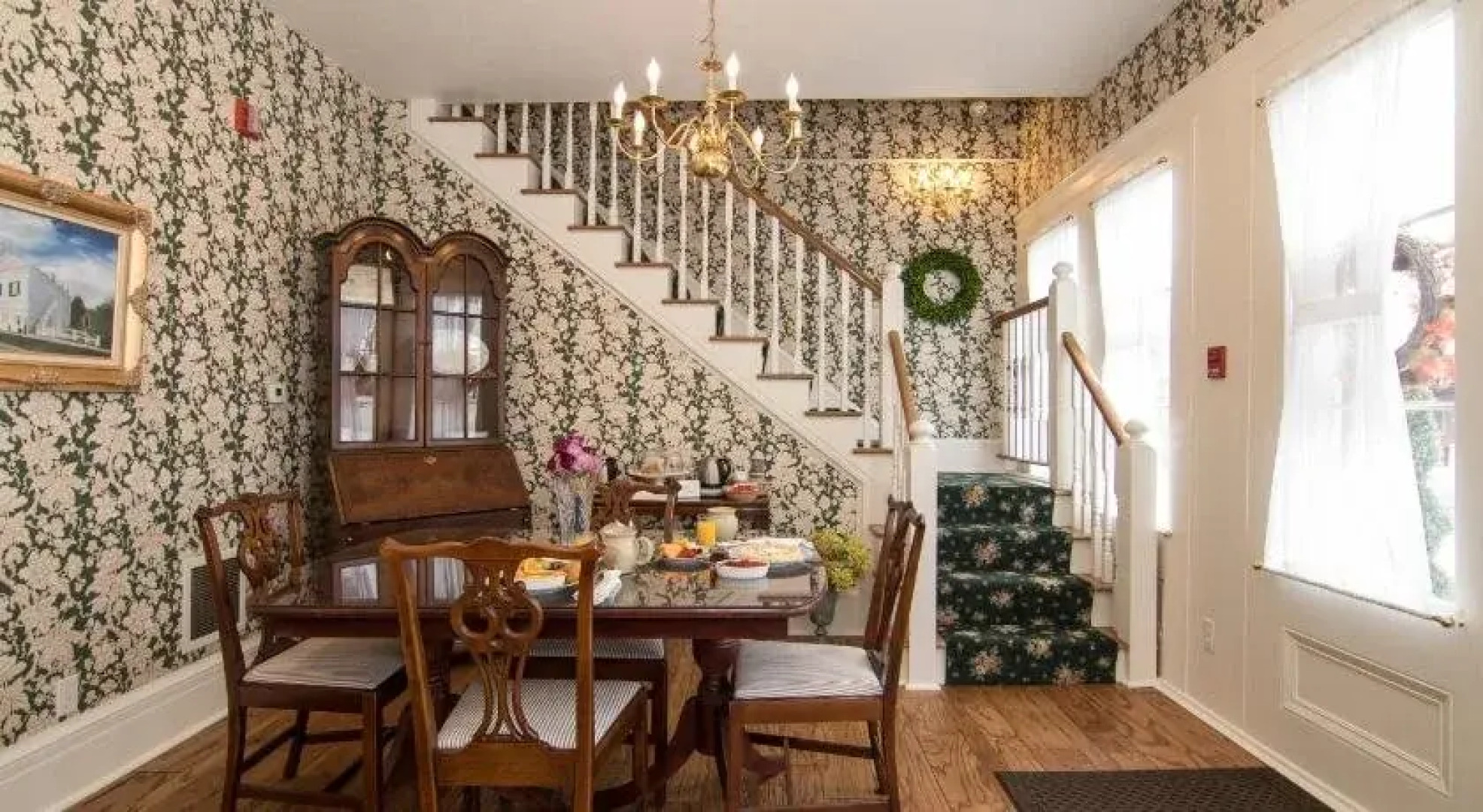 The Rochester Inn, A Historic Hotel