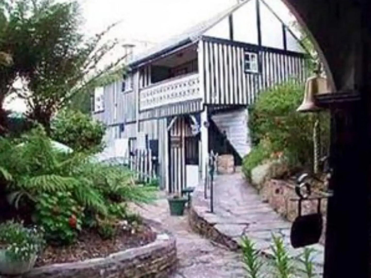 Old Colony Inn