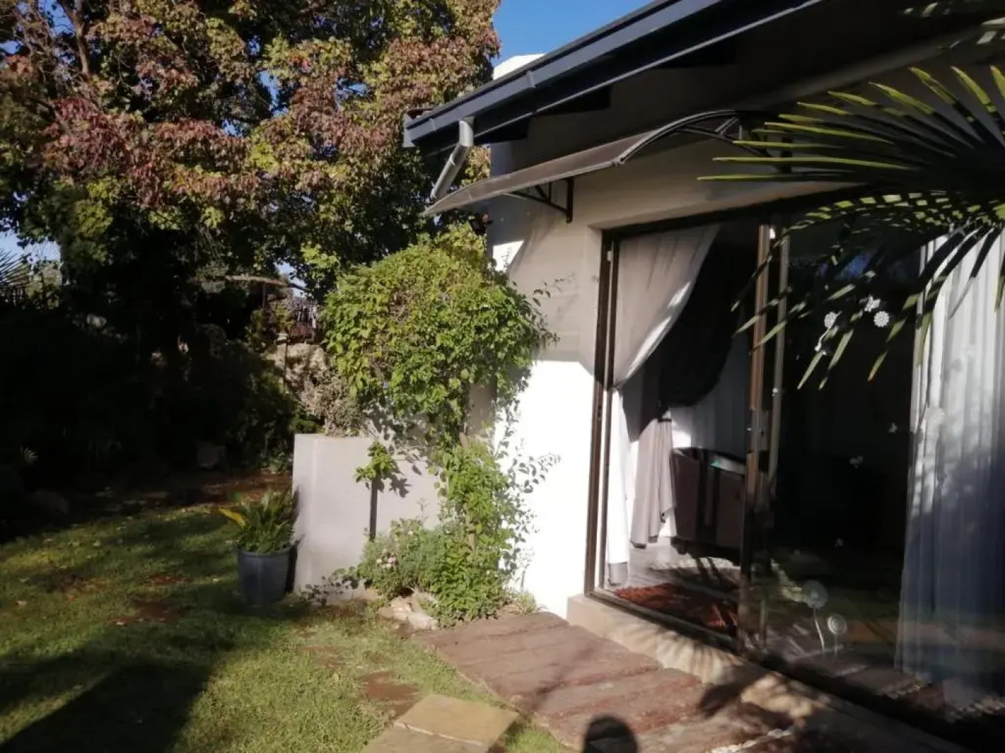 Roxy's Rest Guest House