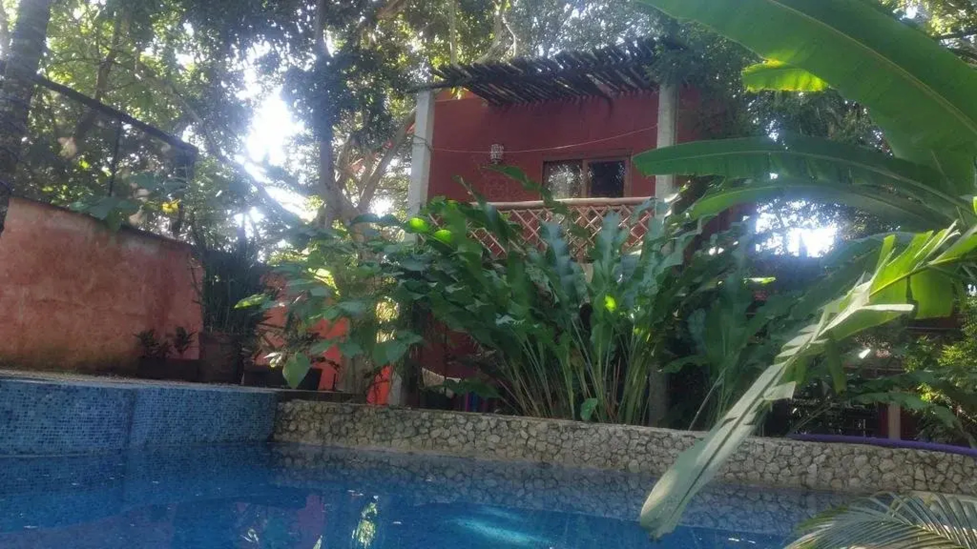 Casa Axis Mundi Raw and Vegan B&B