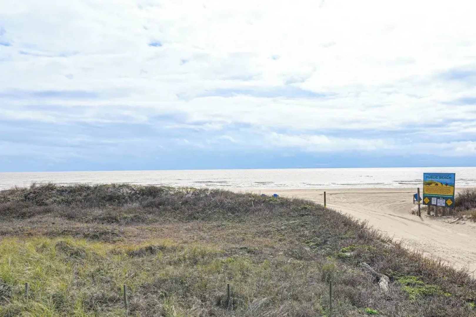 Gulf Coast Views: Waterfront Surfside Beach Home!