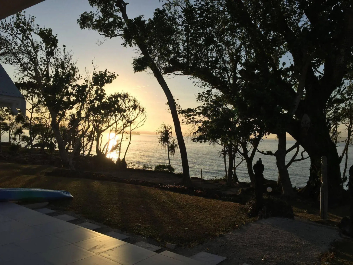 Vila Del Mare Beachfront Resort
