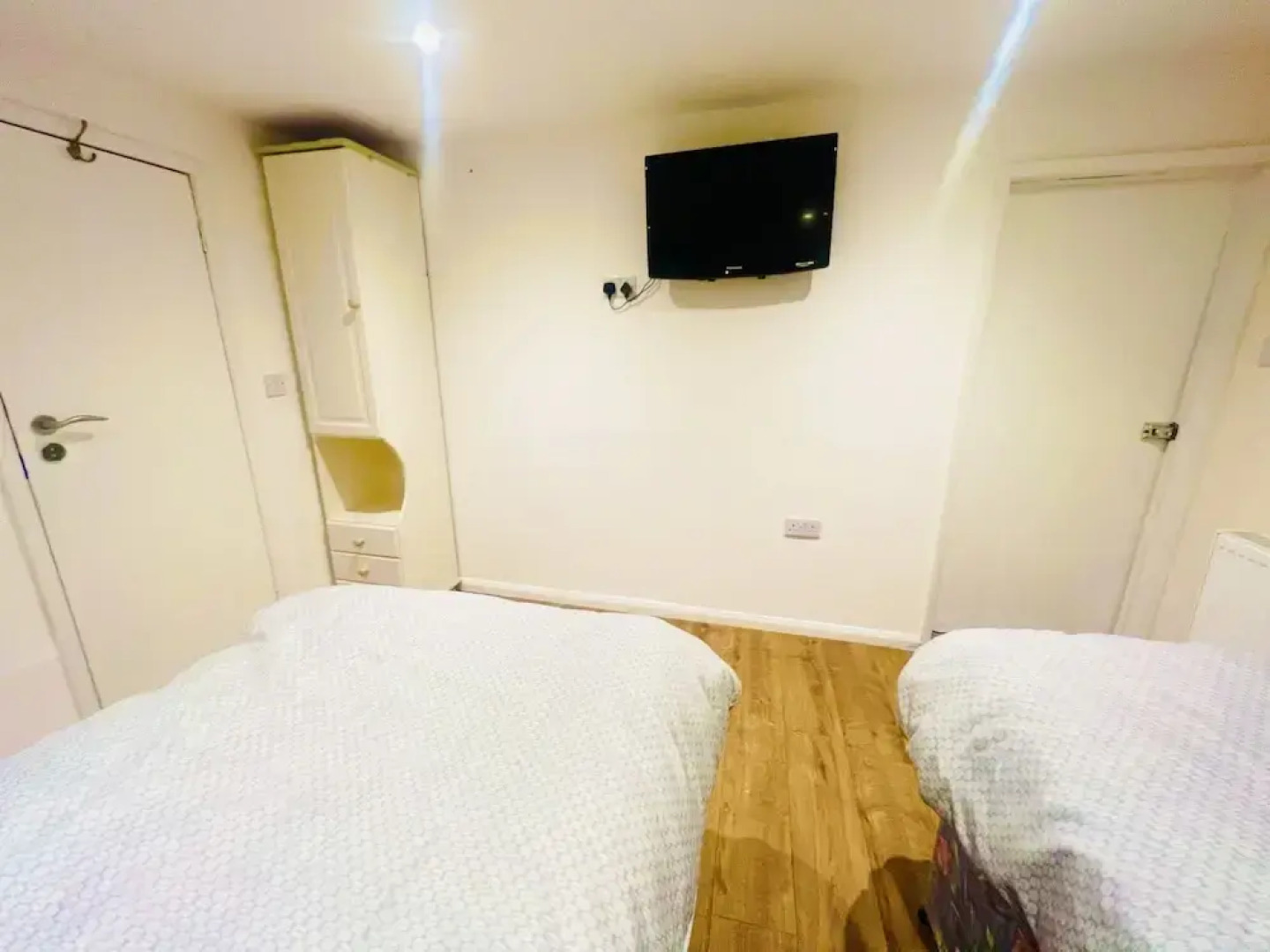 White House Lodge B&B