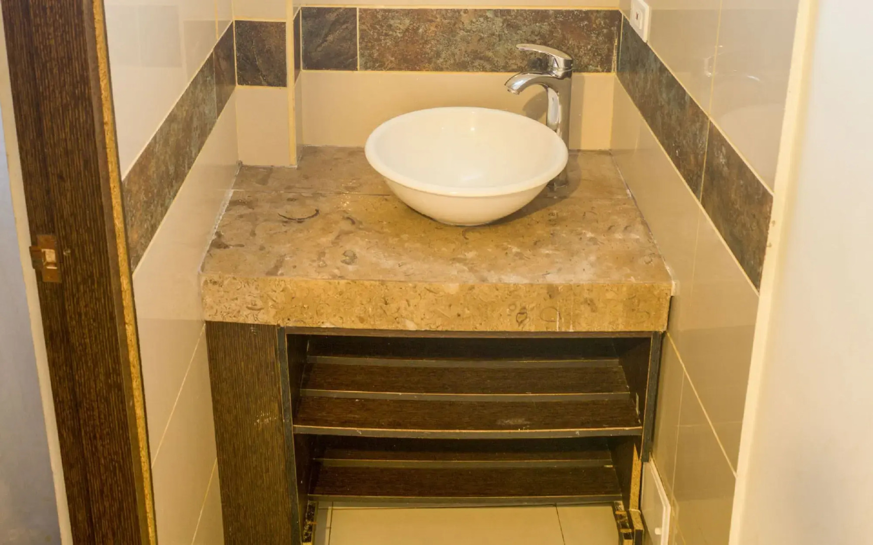 Hotel Tower by On vacation