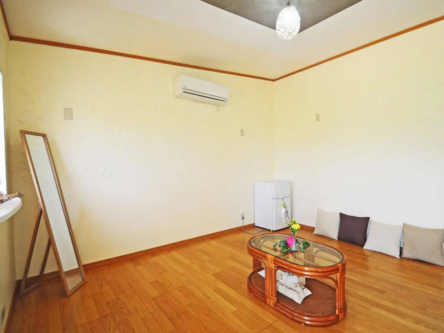 Next Tainment - Hostel