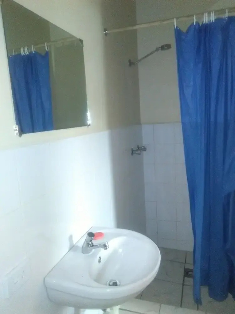 Tropicana Motel & Backpackers