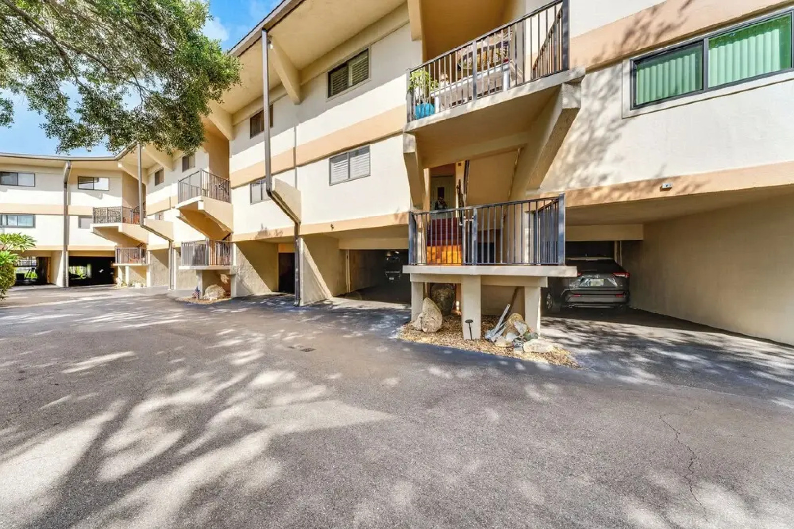 Oceanfront Condo w/ Views 1 Mi to New Smyrna Beach