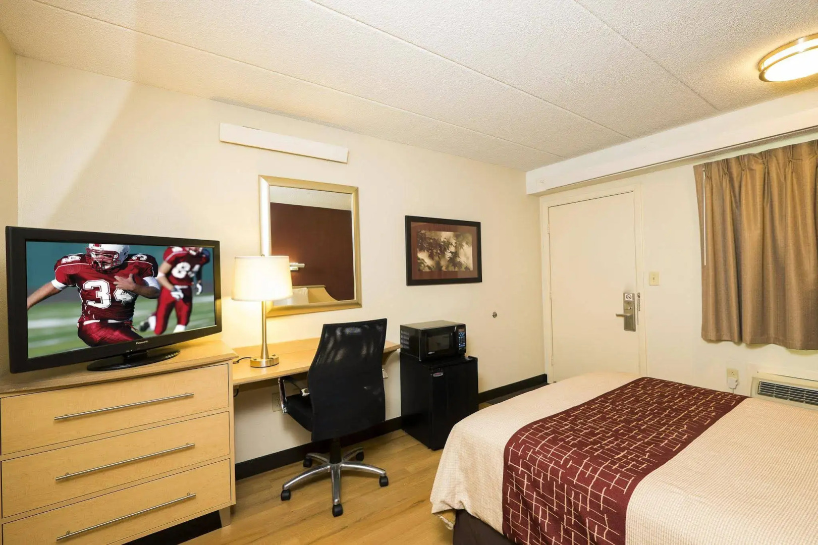 Red Roof Inn Tinton Falls - Jersey Shore