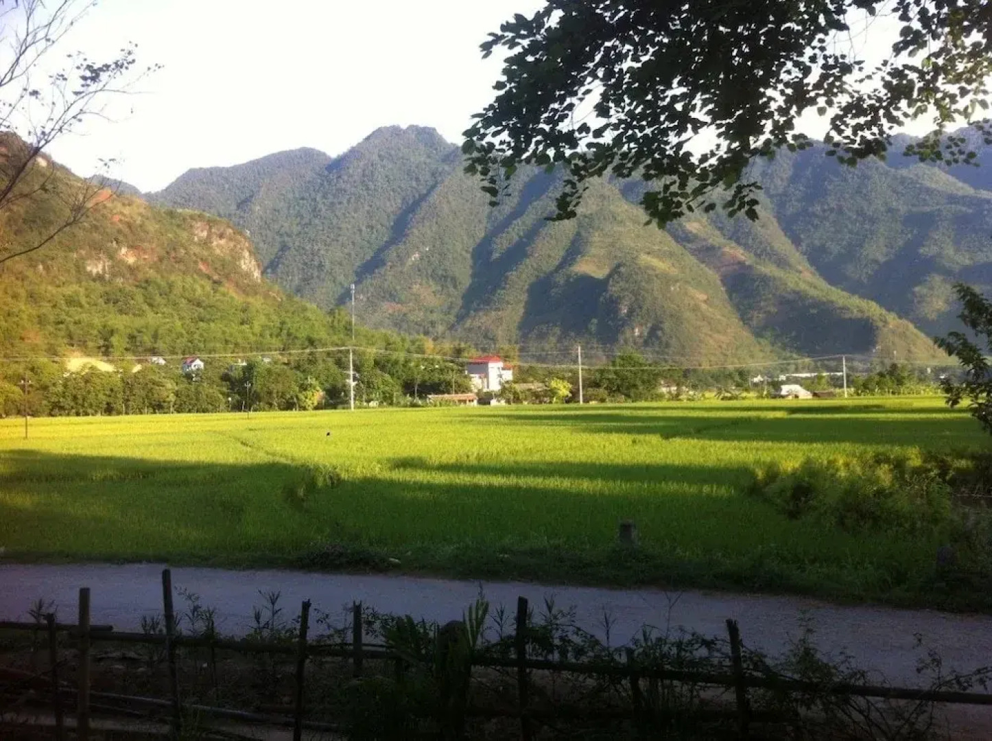 Mai Chau Ecohouse - Guest House