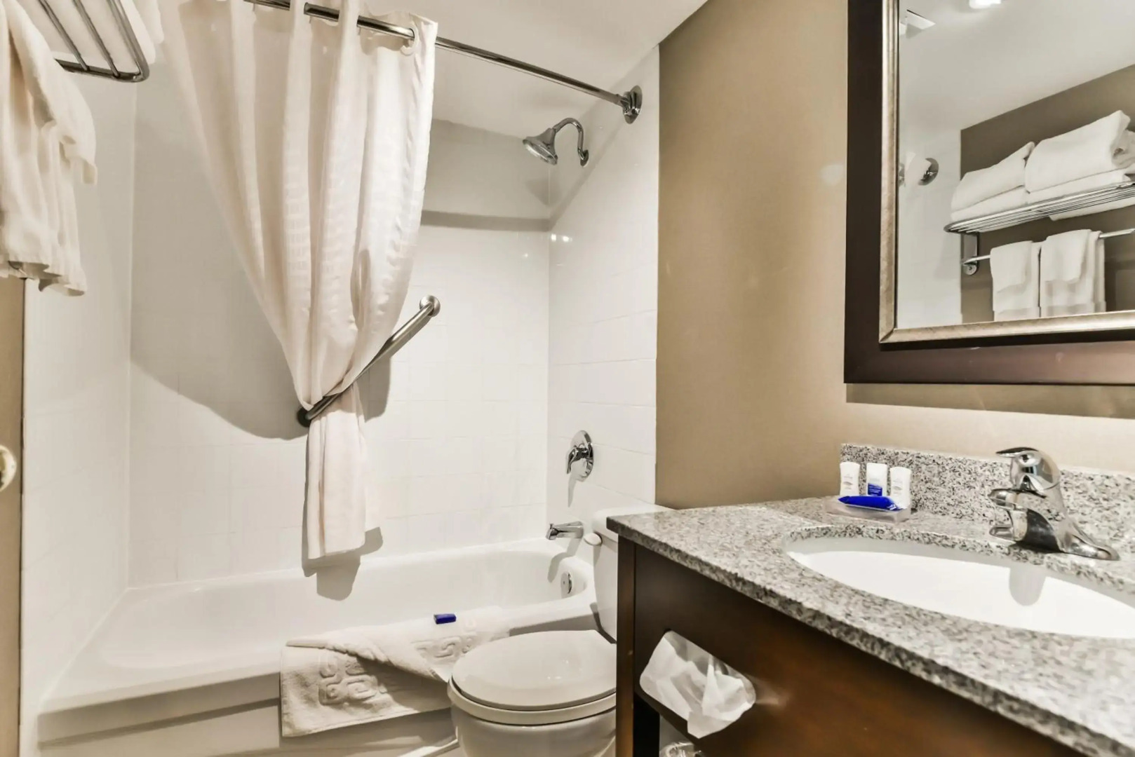 Best Western Plus Cambridge Hotel