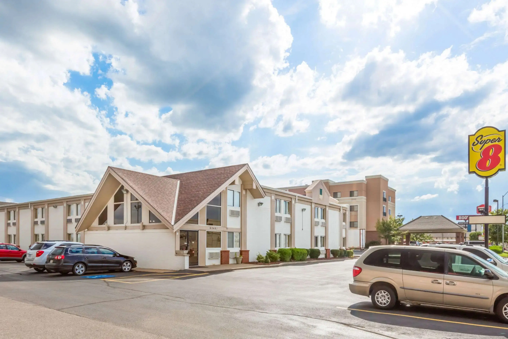 Super 8 by Wyndham Wichita Airport