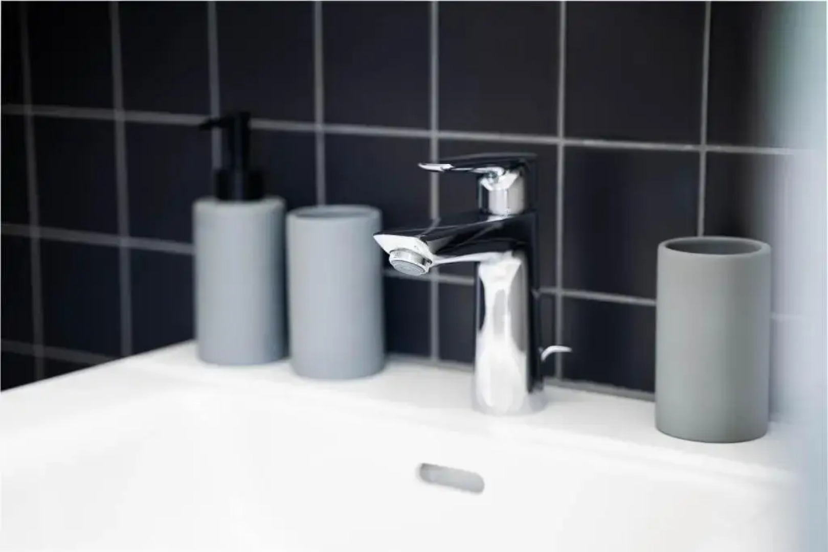 Locapart 01 - Five-Master Apartements