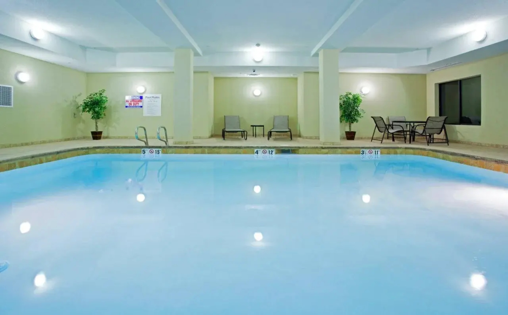 Holiday Inn Express and Suites Los Alamos Entrada Park