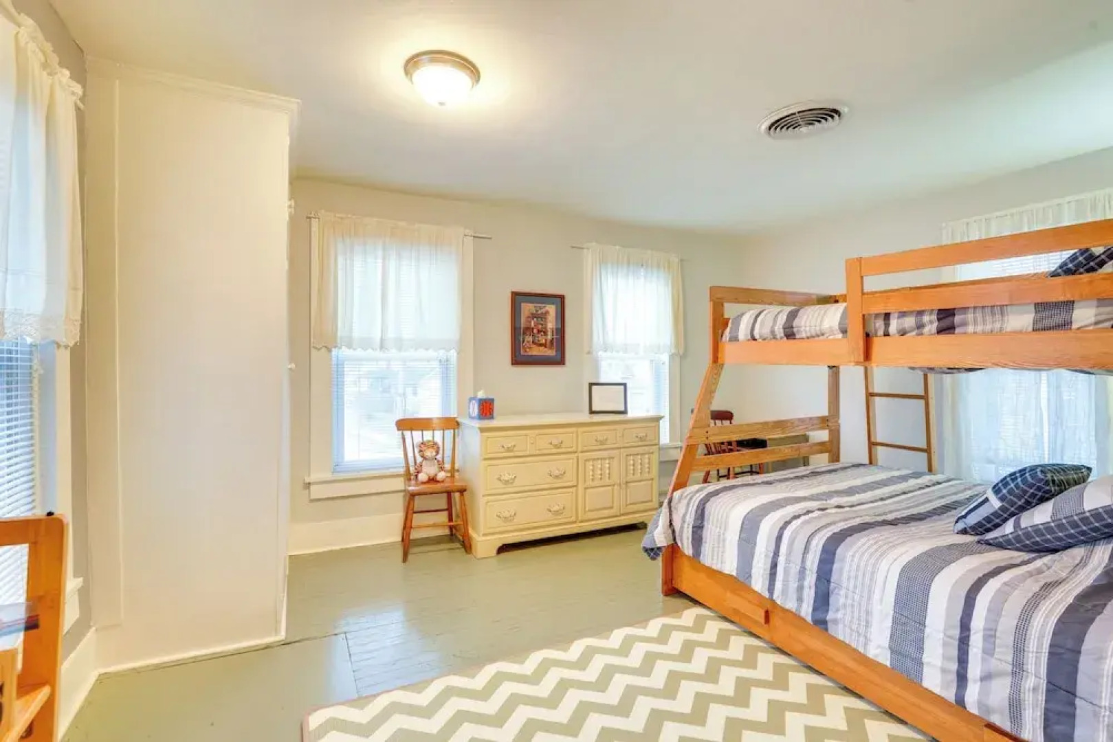 Centrally Located Retreat Near Chautauqua Lake