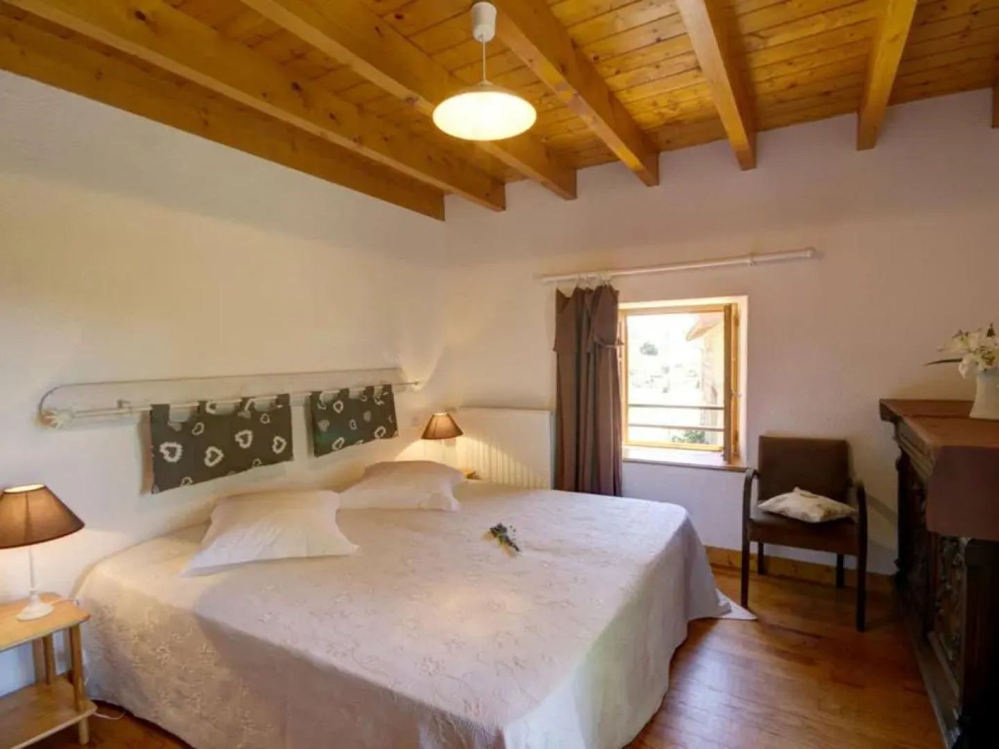 Gîte Les Salles, 3 pièces, 4 personnes - FR-1-496-66