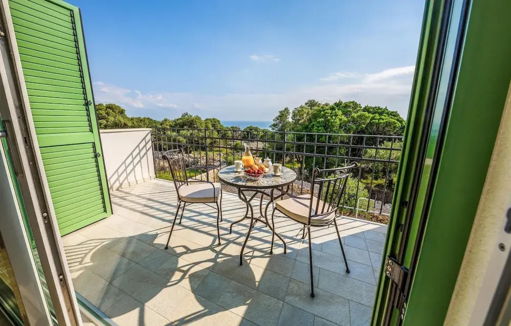 Stunning Home in Lun With Outdoor Swimming Pool, Wifi and 6 Bedrooms