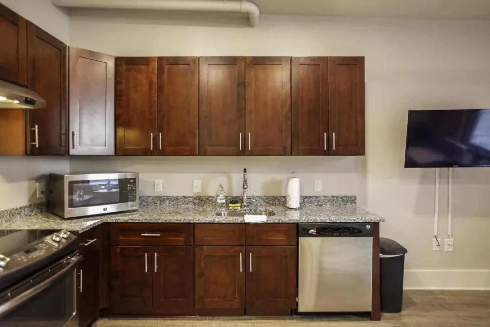 Broadway by Nashville Vacations