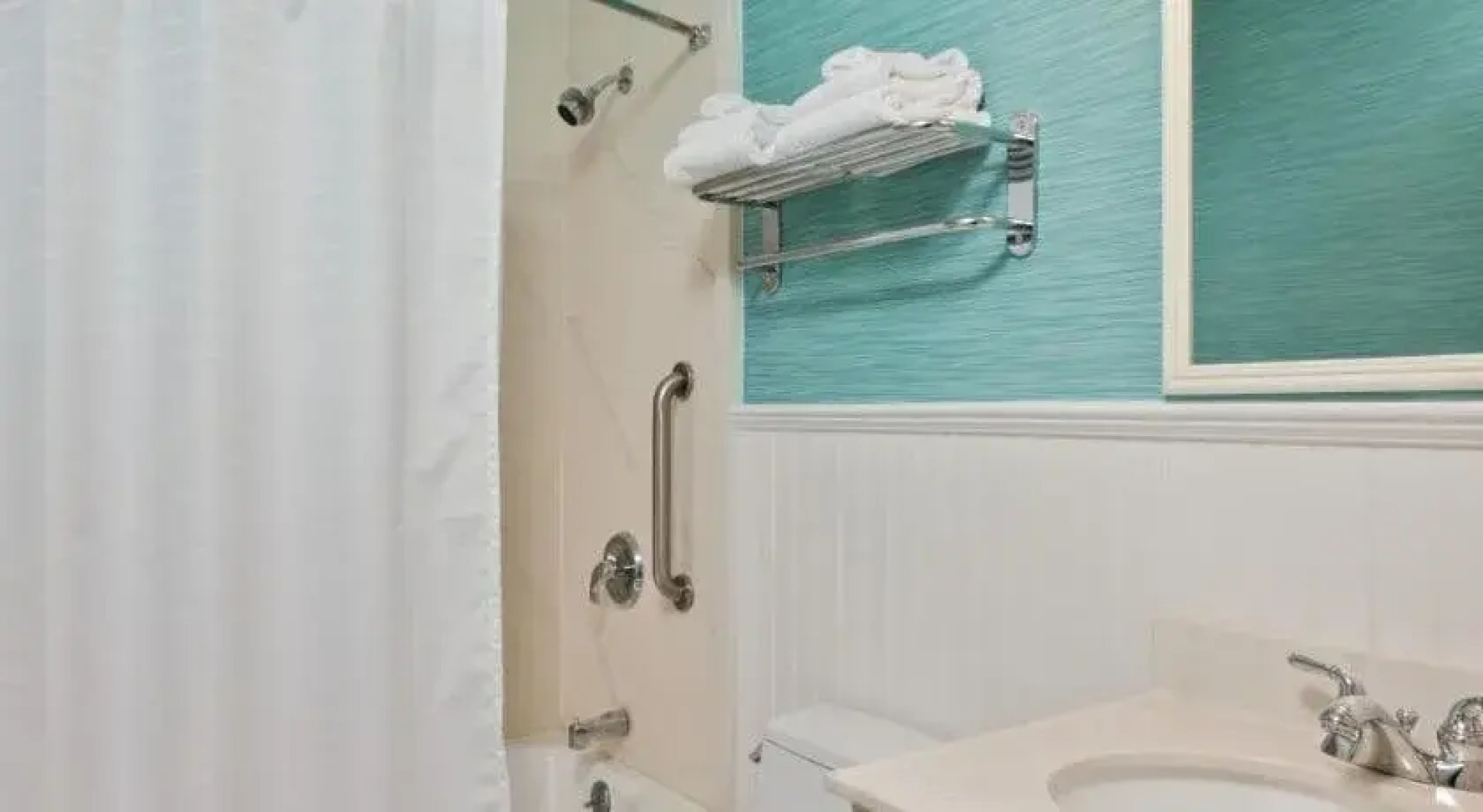 Wellfleet Motel and Lodge