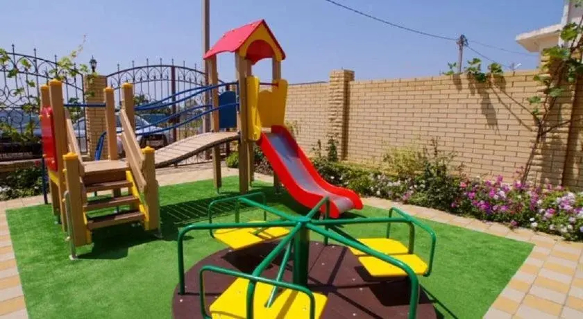 Yuzhnaya Noch Guest House