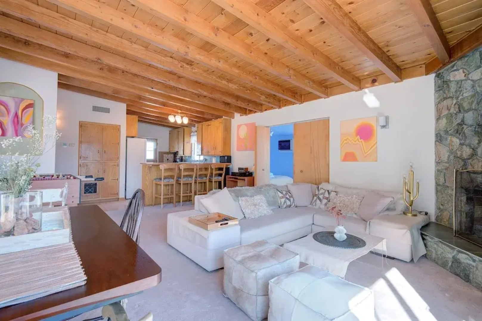 Classic 1960s Cottage on 10 Acres With Jacuzzi!