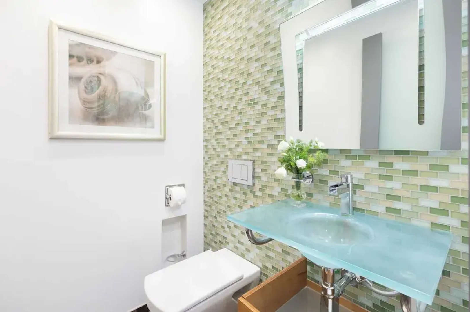 Steps to Beach+shops, Oceanview, Hot Tub+firepit Moonlight Modern by Avantstay