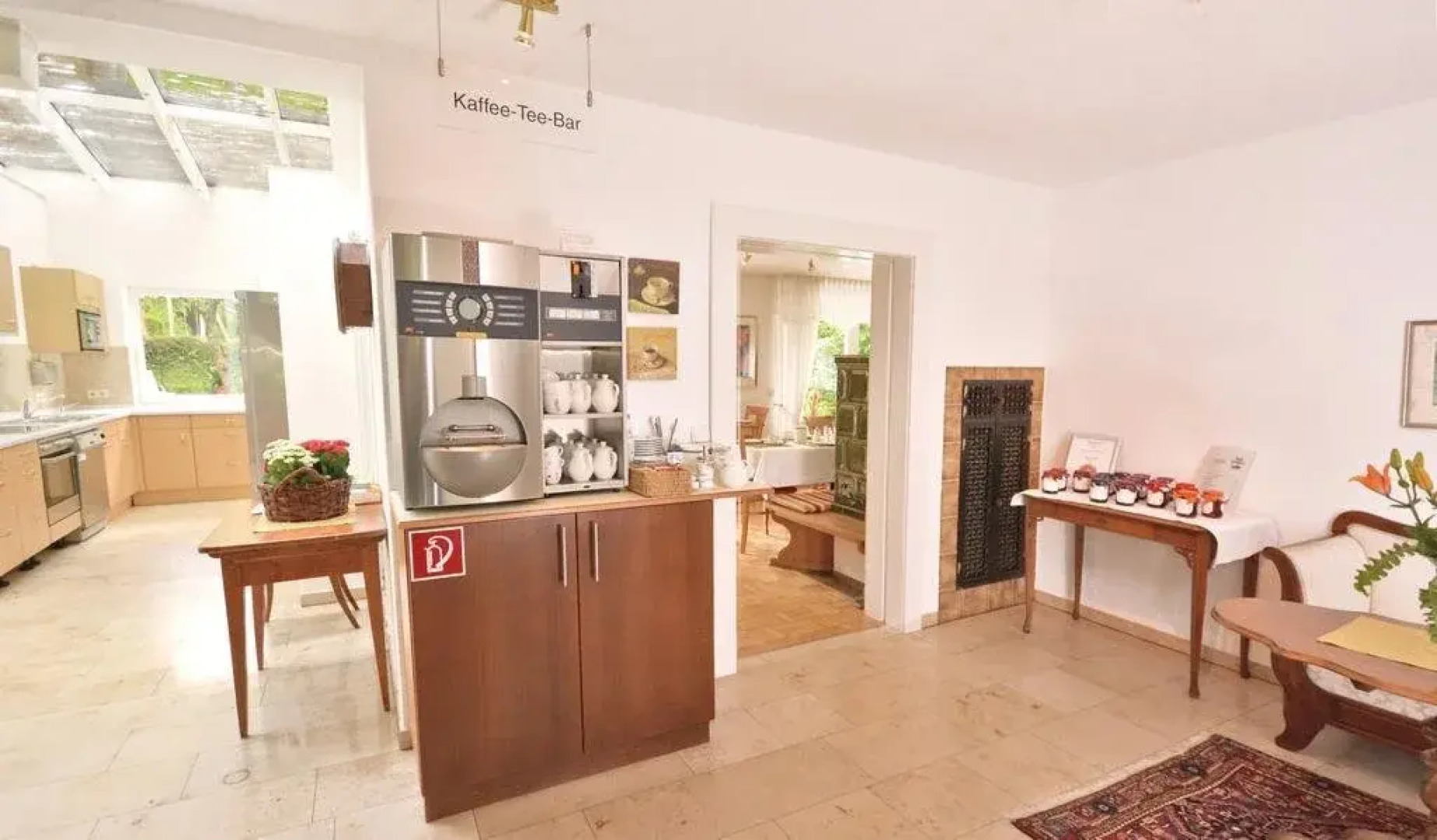 Cifu Zhongyuan International Hotel