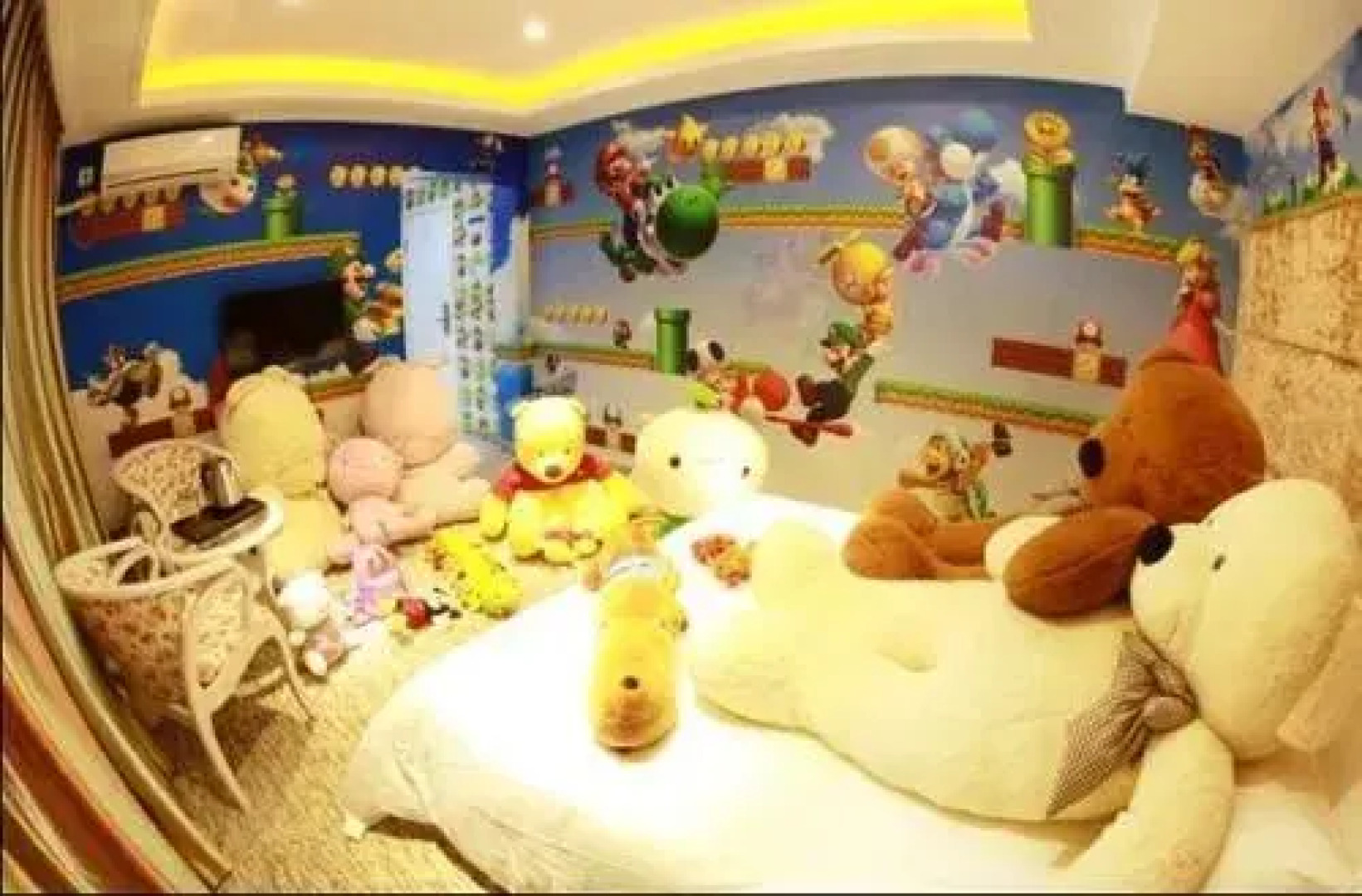 Yepu Night Theme Hotel