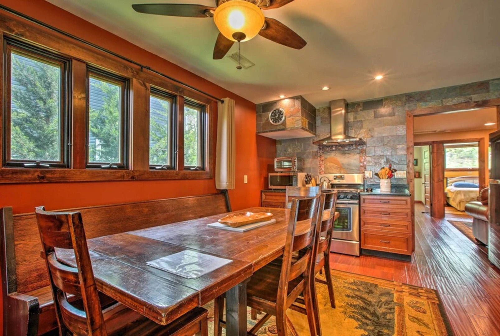 Waterfront Lake Koshkonong Home w/ Pier & Fire Pit