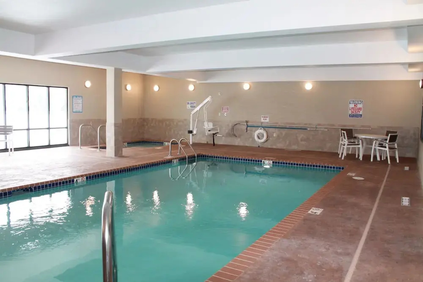 Brookstone Lodge & Suites - Emmetsburg