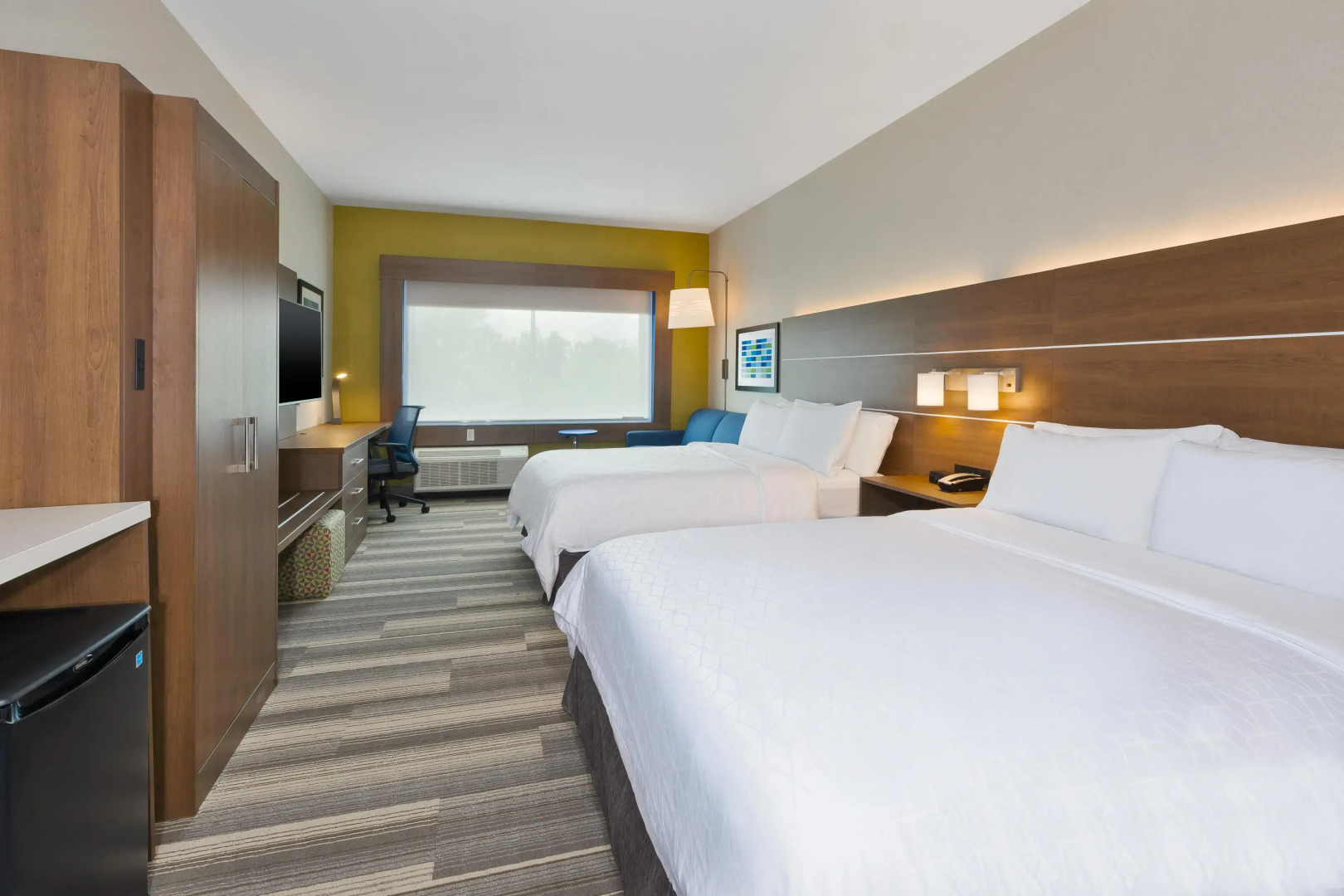 Holiday Inn Express & Suites Milan – Sandusky Area by IHG