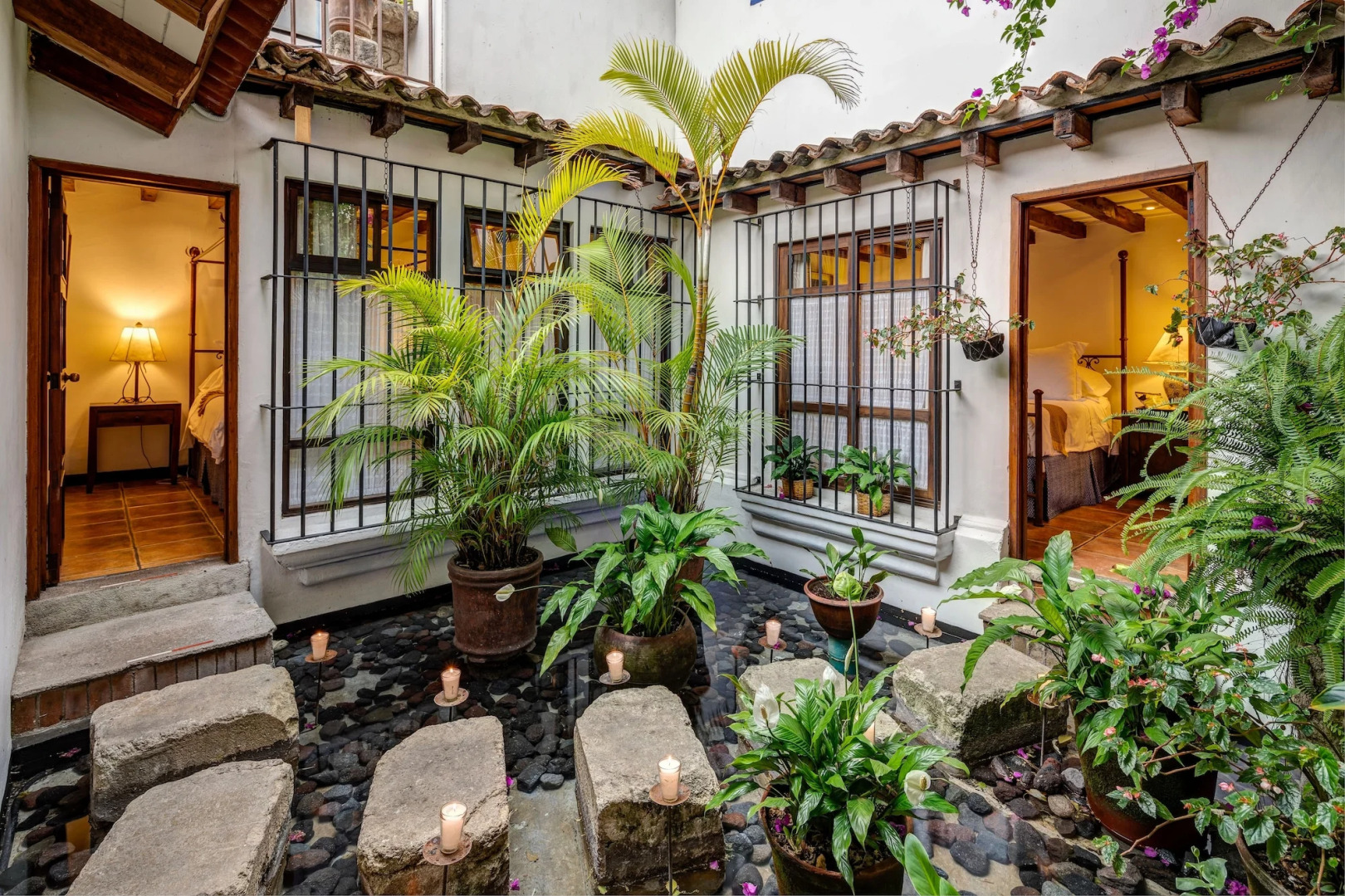 Casa Encantada by Porta Hotels