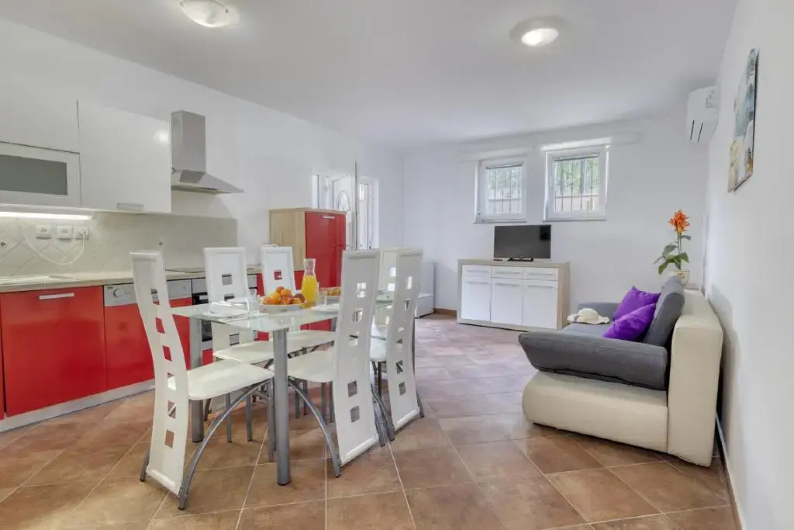 Villa GRACIA - big house with pool, bbq, playground & table tennis, game room with billiards & table football, Pula, Istria