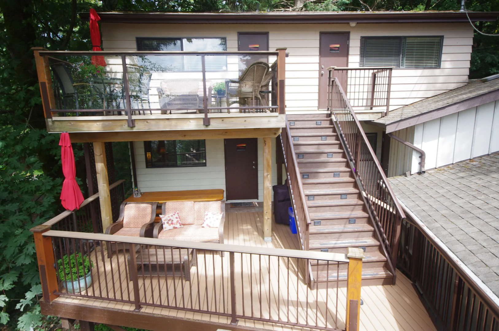 The Fraser River's Edge B&B Lodge